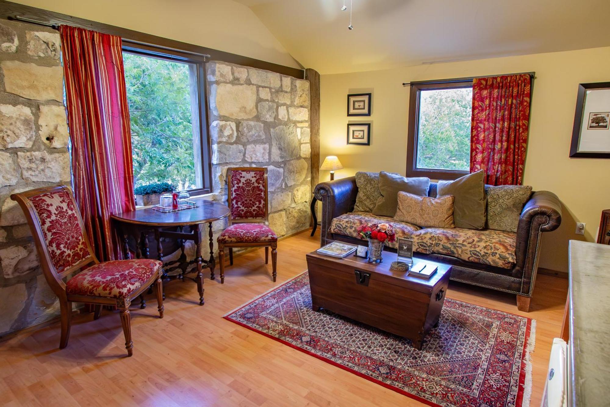 A Barn At The Quarry Bed & Breakfast Fredericksburg Luaran gambar